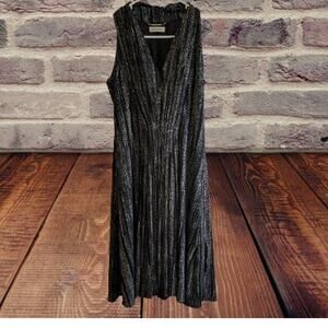 Calvin Klein medium petite black and silver sleeveless polyester blend stretch.